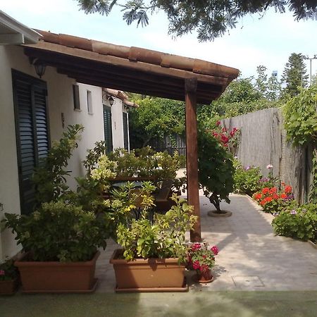 Villa Verdemare Naxos Giardini Naxos Bagian luar foto